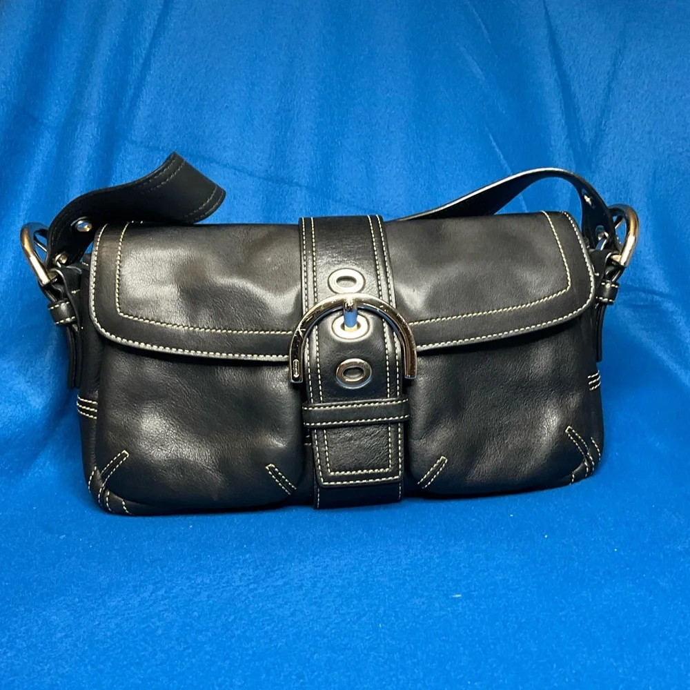 Coach Soho Vintage Black Leather Shoulder Bag With Contrast Stitching 2005 - Picture 2 of 16